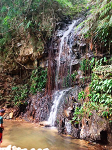Guests who stay a long time in El Nido will appreciate the chance to do something different Guests who stay a long time in El Nido will appreciate the chance to do something different