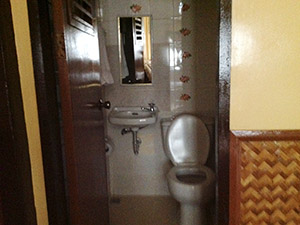 Room 14 Bath Room Room 14 Bath Room